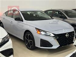 نيسان ألتيما